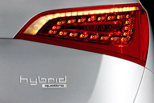 Audi Q5 hybrid 1 at Audi Q5 Hybrid Details