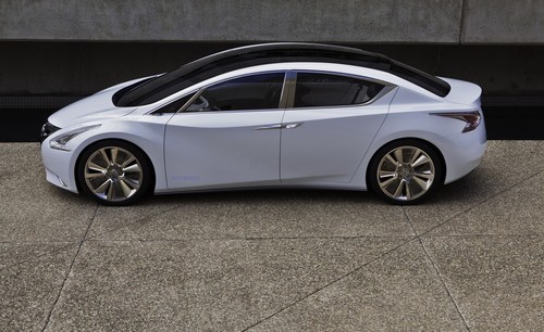 Nissan Ellure 4 at Nissan Ellure Sedan Concept