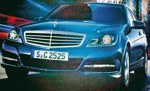 c class facelift 2 at First Look At 2011 Mercedes C Class Facelift 