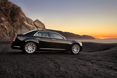 2011 chrysler 300 101 at 2011 Chrysler 300   New Pictures Released