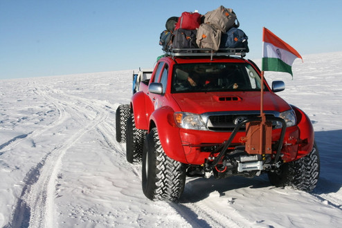 toyota hilux antarctica 4 at Toyota Hilux Conquers Antarctica Top Gear Style!