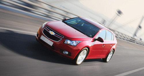 cruze hatchback 1 at Chevrolet Cruze Hatchback   New Pictures