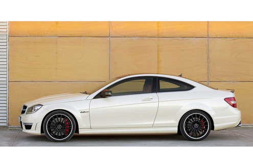 C 63 AMG coupe 4 at 2012 Mercedes C63 AMG Coupe Unveiled