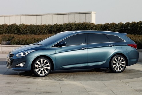Hyundai i40 3 Hyundai i40 3 at Hyundai i40 Pictures and Details