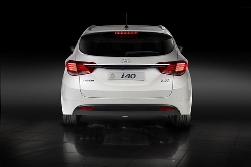 Hyundai i40 7 Hyundai i40 7 at Hyundai i40 Pictures and Details