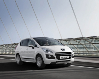 Peugeot 3008 HYbrid4 Limited Edition at Peugeot 3008 HYbrid4 Sold Out In Nine Days