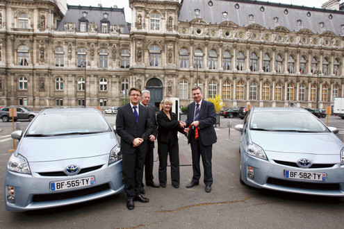 paris prius at Paris City Office Employs Plug in Hybrids