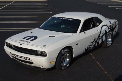 Mopar Challenger V 10 Drag Pak Mopar Challenger V 10 Drag Pak at Mopar Challenger V 10 Drag Pak Sets Records