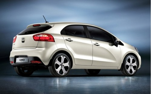 rio hatchback at Kia Rio Sedan To Debut In New York