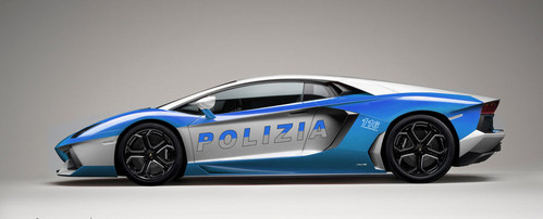 avantador police 1 at Renderings: Lamborghini Aventador In Police Livery