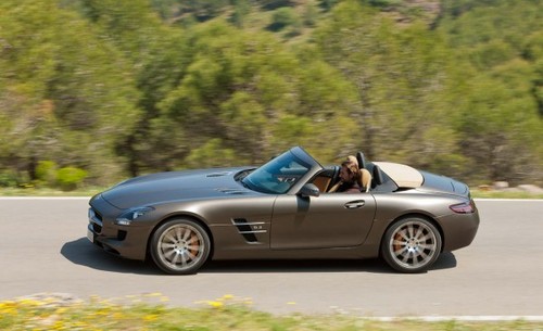 mercedes benz sls amg roadster 14 at Mercedes SLS AMG Roadster Officially Unveiled