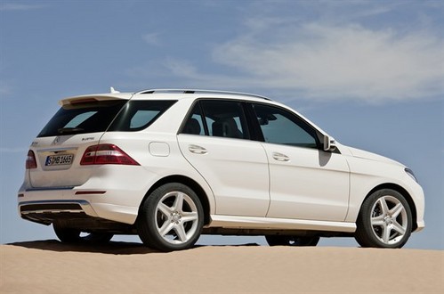 2012 mrcedes ml official 5 at 2012 Mercedes ML Official Pictures