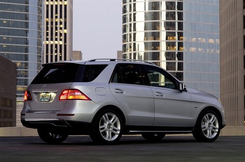 2012 mrcedes ml official 6 at 2012 Mercedes ML Official Pictures