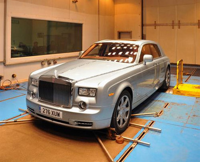 RR 102ex at Rolls Royce Continues Testing Electric Phantom