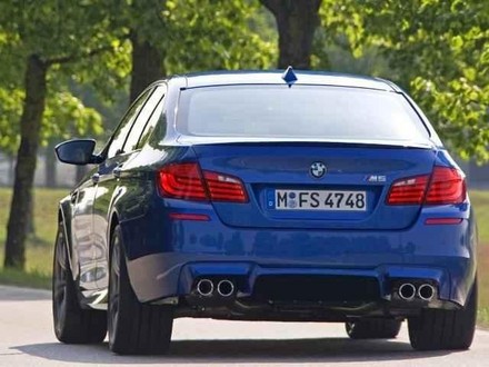 Real 2012 BMW M5 7 at First Pictures Of The Real 2012 BMW M5