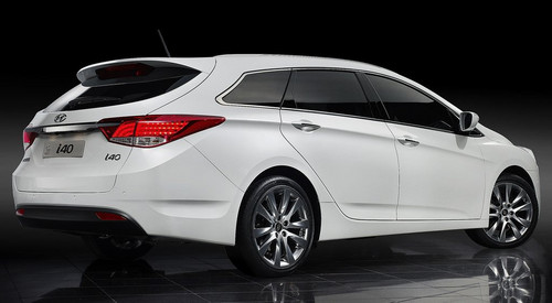 Hyundai i40 at Hyundai i40 Wagon Review [Video]