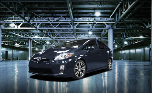 Toyota Prius PLUS Performance Package 1 at Official: Toyota Prius PLUS Performance Package