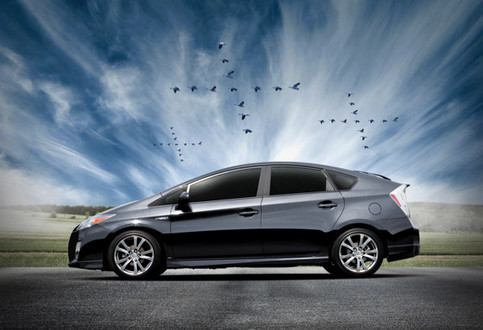 Toyota Prius PLUS Performance Package 2 at Official: Toyota Prius PLUS Performance Package