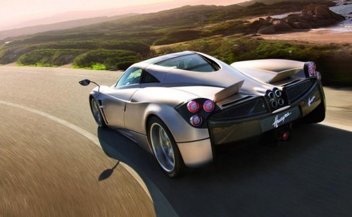 huayra at Onboard Huayra With Horachio Pagani   Video