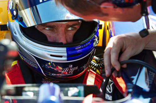 tom cruise f1 2 at Tom Cruise Drives Red Bull F1 Car