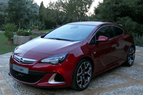 Opel Astra OPC 1 at Opel Astra OPC New Pictures