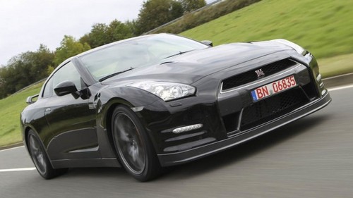 gtr 20131 at 2013 Nissan GTR Does 0 60 in 2.8 Seconds   Video