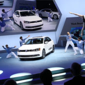 2012 naias day 1 volkswagen jetta hybrid dancers 175x175 at 2012 NAIAS Day 1   Full Photo Gallery