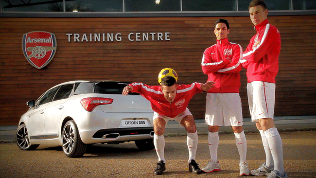 CitroenDS5ArsenalCinemagraphsShoulders1 at Cinemagraphs: Citroen DS5 and Arsenal Players