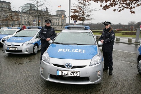 berlin s toyota prius police car