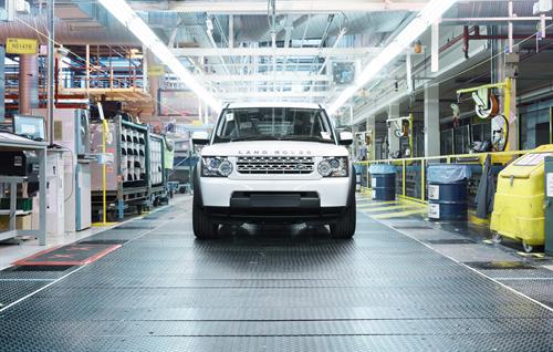 1000000th Land Rover Discovery 2 at 1,000,000th Land Rover Discovery Built