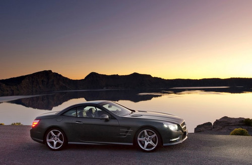 Mercedes Benz SL Class at 60 Years Of Mercedes SL History In 90 Seconds: Video