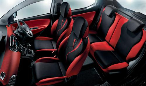 Ypsilon BlackRed 2 at Chrysler Ypsilon Black&Red Edition