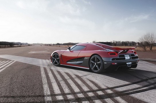 2013 Koenigsegg Agera 4 at 2013 Koenigsegg Agera Comes With 8 New Features