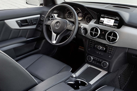 Mercedes GLK facelift 8 at 2013 Mercedes GLK Facelift Revealed