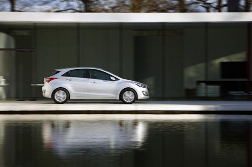 new i30 uk at 2012 Hyundai i30 On Sale In UK