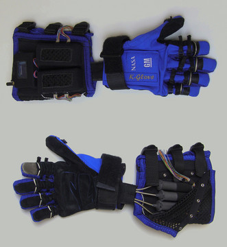 robotic gloves 2 at GM and NASA Developing Robotic Gloves