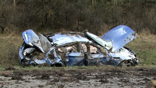 BMW M5 F10 Wrecked 3 at BMW M5 F10 Wrecked After 300km/h Autobahn Crash