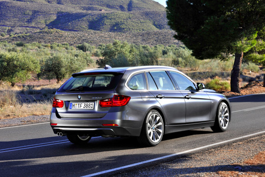 BMW 3 Series Touring 2 at Official: 2013 BMW 3 Series Touring