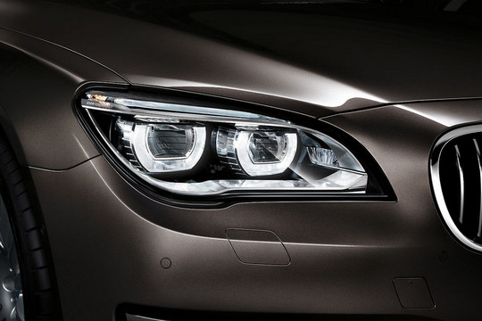 BMW 7 Series Facelift 5 at 2013 BMW 7 Series Detailed In Video