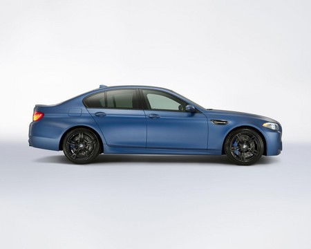 BMW M5 M Performance 2 at BMW M5 M Performance Edition Details