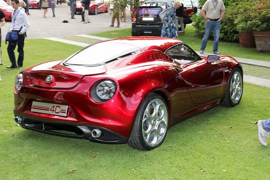 Red Alfa Romeo 4C 5 at Red Alfa Romeo 4C at Villa dEste   Pictures and Video