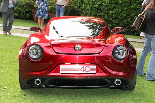 Red Alfa Romeo 4C 6 at Red Alfa Romeo 4C at Villa dEste   Pictures and Video