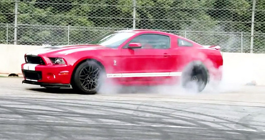 shelby gt500 burnout at Video: 2013 Shelby GT500 Burnout