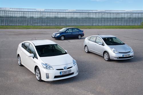 toyota hybrids at Toyotas Global Hybrid Sales Pass 4 Million Units