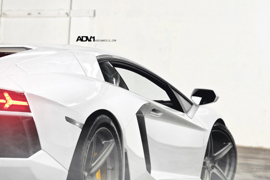 Lamborghini Aventador on ADV.1 Wheels 1 at Pictorial: Lamborghini Aventador on ADV.1 Wheels