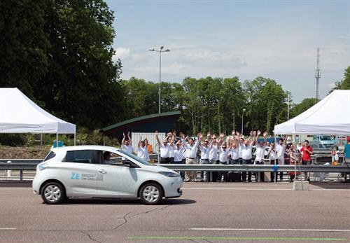 Renault ZOE 24h Challenge 2 at Renault ZOE Sets New Record In 24h Challenge