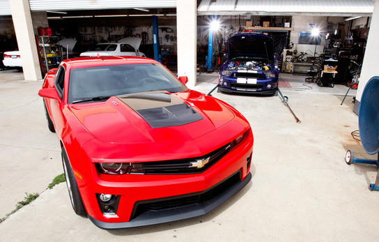 ZL1 Gt500 at Shelby GT500 and Camaro ZL1 Battle It Out On Dyno