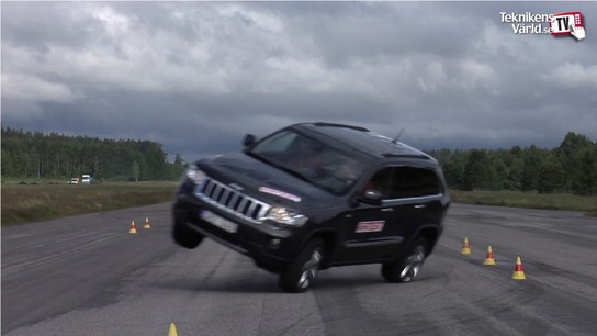 Jeep Grand Cherokee rolling over 1 at Jeep Hits Back: Cherokee Moose Test Invalid