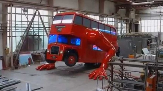 double decker push ups at Cool: London Double Decker Bus Doing Push Ups!