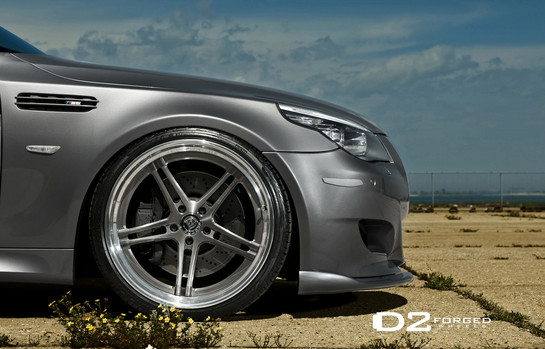 BMW M5 D2 4 at BMW M5 E60 with D2Forged Wheels